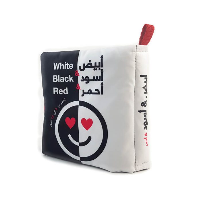 ⁦كتاب قماش ابيض و اسودواحمر⁩ - الصورة ⁦1⁩